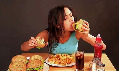 Eating junk food is linked to lower quality of deep sleep: study