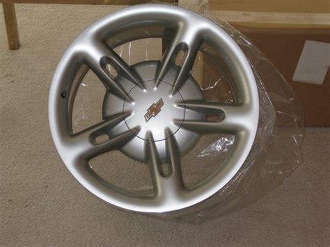 ssr rims - Chevy SSR Forum