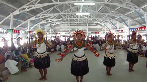 Banana Village Dance Kiritimati Kiribati - YouTube