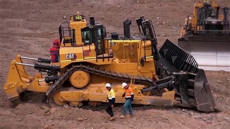 Caterpillar D11 : r/MachinePorn