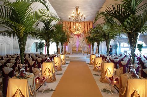 Tropical Wedding Decor Ideas with Palm Trees and White Linens