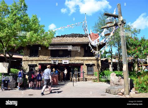 Expedition everest ride disneys animal hi-res stock photography and images - Alamy