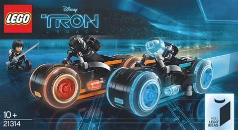 LEGO TRON Legacy Lightcycle Images Revealed | Collider