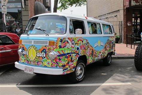 van volkswagen hippie