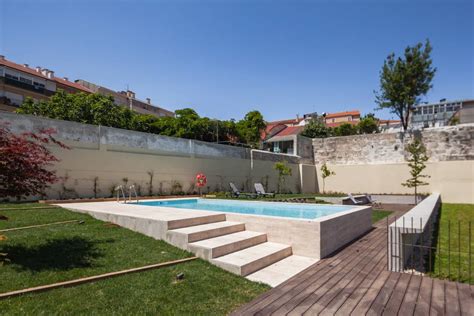 Holiday Apartments for Rent in Porto with Swimming Pool