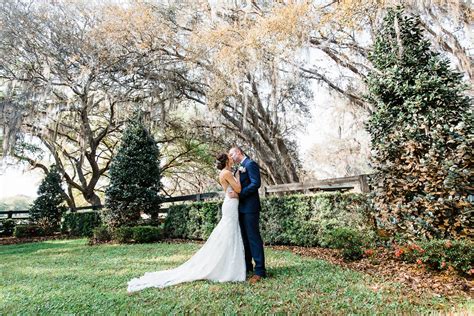 Wedding Venue with Ceremony Under Trees at Club Lake — LIGHT UP