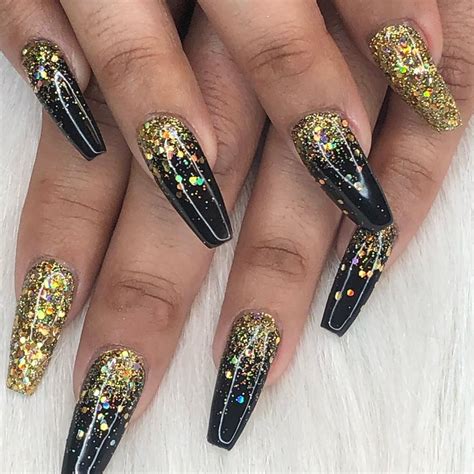 UPDATED: 64 Elegant Gold and Black Nails (Nov 2020)