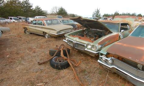 Vintage Junkyard Cars