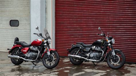 Royal Enfield Super Meteor 650 unveiled today : Launch in India soon, check what's new. | HT Auto