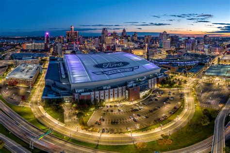 Pin by Randy Champion on Stadiums | Ford field, Detroit skyline, Nfl stadiums