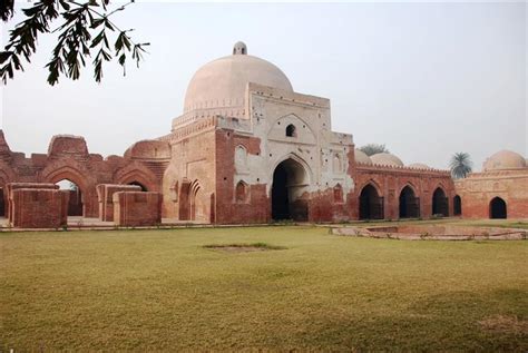 KARNAL FORT - KARNAL Reviews, Information, Tourist Destinations, Tourists Attractions, India