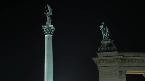 Budapest lighted up at night in Hungary image - Free stock photo - Public Domain photo - CC0 Images