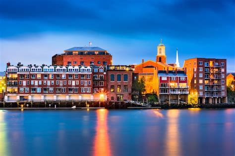 Premium Photo | Portsmouth new hampshire skyline