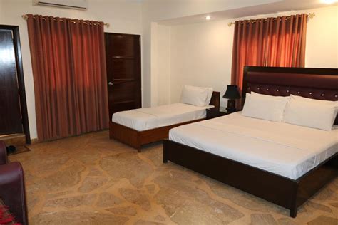 Clifton Guest House - Guest Houses - Clifton - Block 7 - Karachi | citysearch.pk