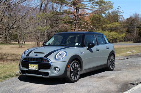 2015 MINI Cooper S Hardtop 4-Door: Gas Mileage Review (Page 2)