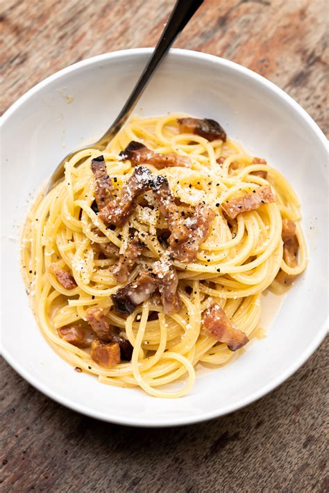 Authentic Spaghetti Alla Carbonara - recipe from an Italian nonna - Jules Trails