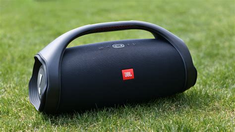 JBL Boombox 2 Review - Perfect balance between party and finesse