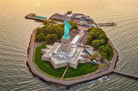 10 Fun Facts about the Statue of Liberty - An Iconic New York Landmark Uncovered – Go Guides