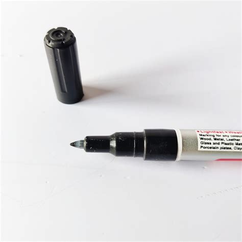 Resin Fine Tip Paint Markers - Black - Art local