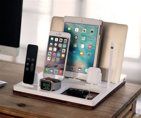 DskStnd FIVE White FREE SHIPPING Desk Charging Station | Accesorios ...