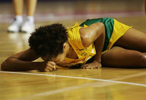 Colombo Dreamin': Netball Injury!