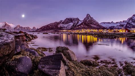 Amazing Senja, located in Norther Norway. This is a small fishing village called Mefjordvær ...