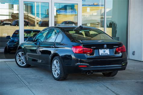 BMW Gallery | 2018 BMW 330i XDrive Sedan | #G18377A