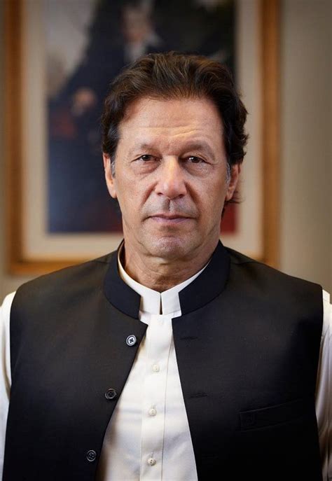 Imran Khan | Prime Minister of Pakistan | Biography | Latest News | Review