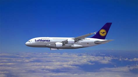 Airbus A380 Widescreen Wallpaper: Lufthansa Airlines Airbus A380