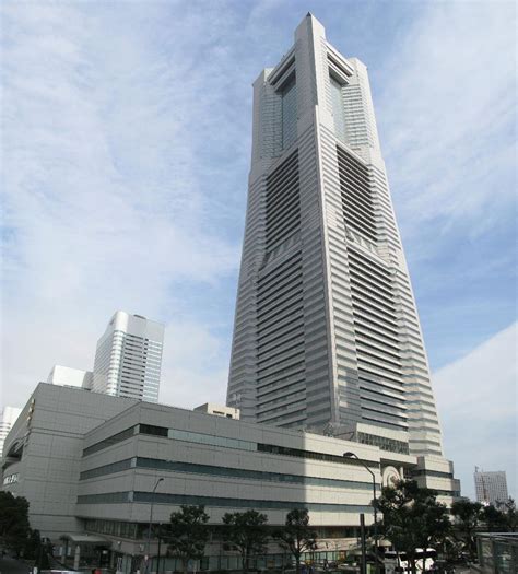 Yokohama Landmark Tower (Yokohama, 1993) | Structurae