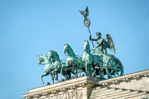 3,600+ Brandenburg Gate Quadriga Stock Photos, Pictures & Royalty-Free Images - iStock