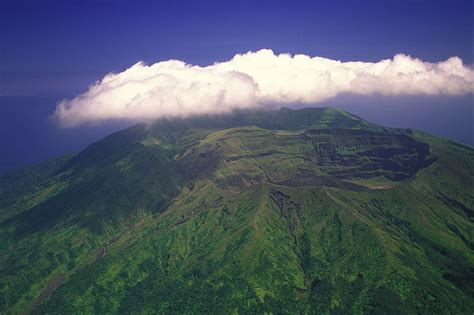 St. Vincent volcano: Eruption rocks Caribbean island - al.com