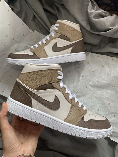 Nike Jordan 1 Mid Brown - TheCrepCustomiser