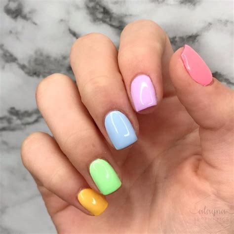 Llegó la primavera, llegó el color: las tendencias en manicure que arrasarán esta temporada ...