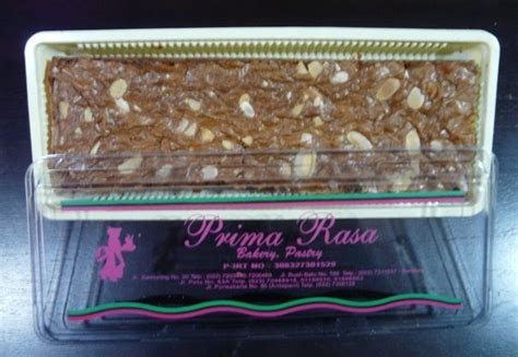 OLEH OLEH BANDUNG: Brownies Bolen Primarasa Kartikasari Amanda Batagor Riri Kingsley Isan: Oleh ...