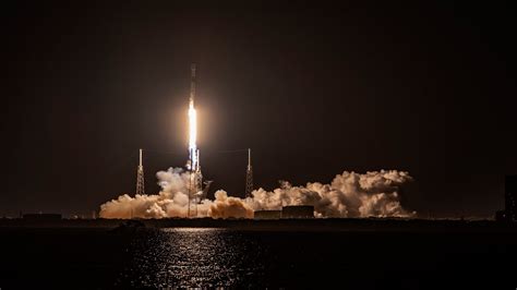 Updates: SpaceX's Falcon 9 launch from Cape Canaveral early Thursday