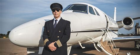 How to Become a Private Jet Pilot | Jet Pilot Requirements