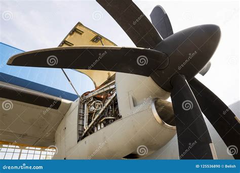 Aircraft Engine Turbine Maintenance Stock Photo - Image of aircraft, control: 125536890