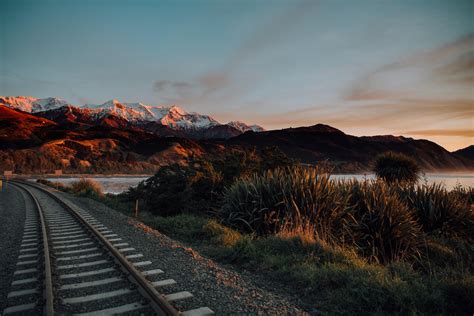 Train Mountains Wallpapers - Wallpaper Cave