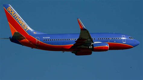 Southwest flight makes emergency landing at LAX - ABC13 Houston