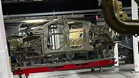 Leaked Tesla Cybertruck frame image shows disappointing design detail