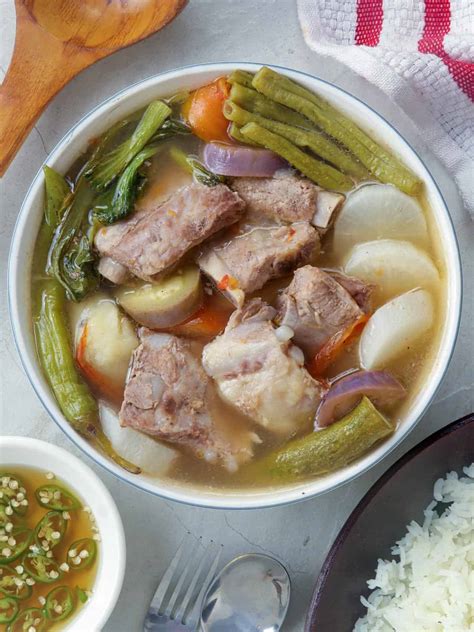 Sinigang na Baboy (Pork Sinigang) - Kawaling Pinoy