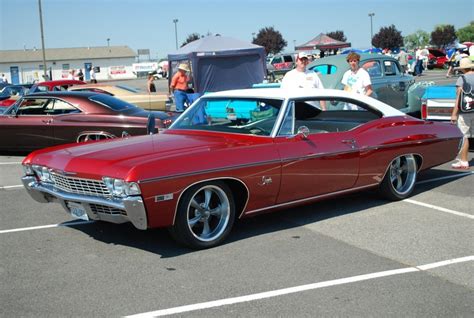 Beautifully unique color [1965 Chevrolet Impala]