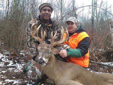 Whitetail Deer hunting preserve in Pennsylvania, archery deer hunting