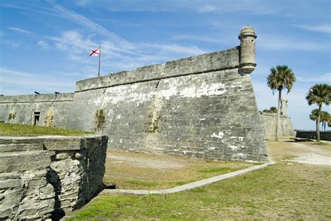 castillo-de-san-marcos - Florida Pictures - Florida - HISTORY.com