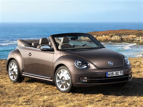 New Car Review: 2013 Volkswagen Beetle Convertible 70s Edition