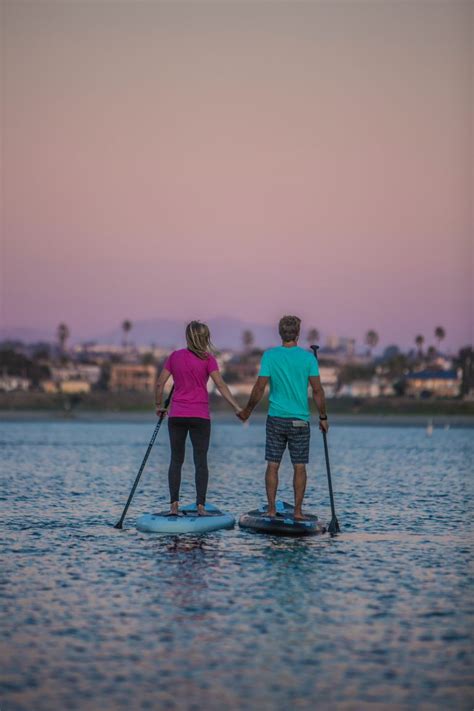 What to Wear Stand Up Paddleboarding - SUP Chick