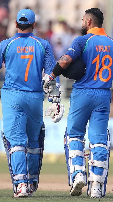 Virat Kohli And Dhoni Wallpaper