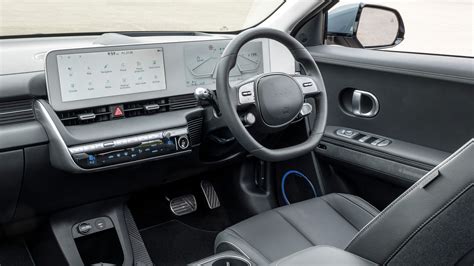 Hyundai Ioniq 5 Interior Layout & Technology | Top Gear