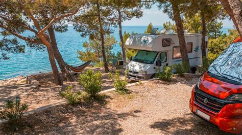 Kampeervakantie met huisdieren op camping Slatina | Camping Cres Losinj